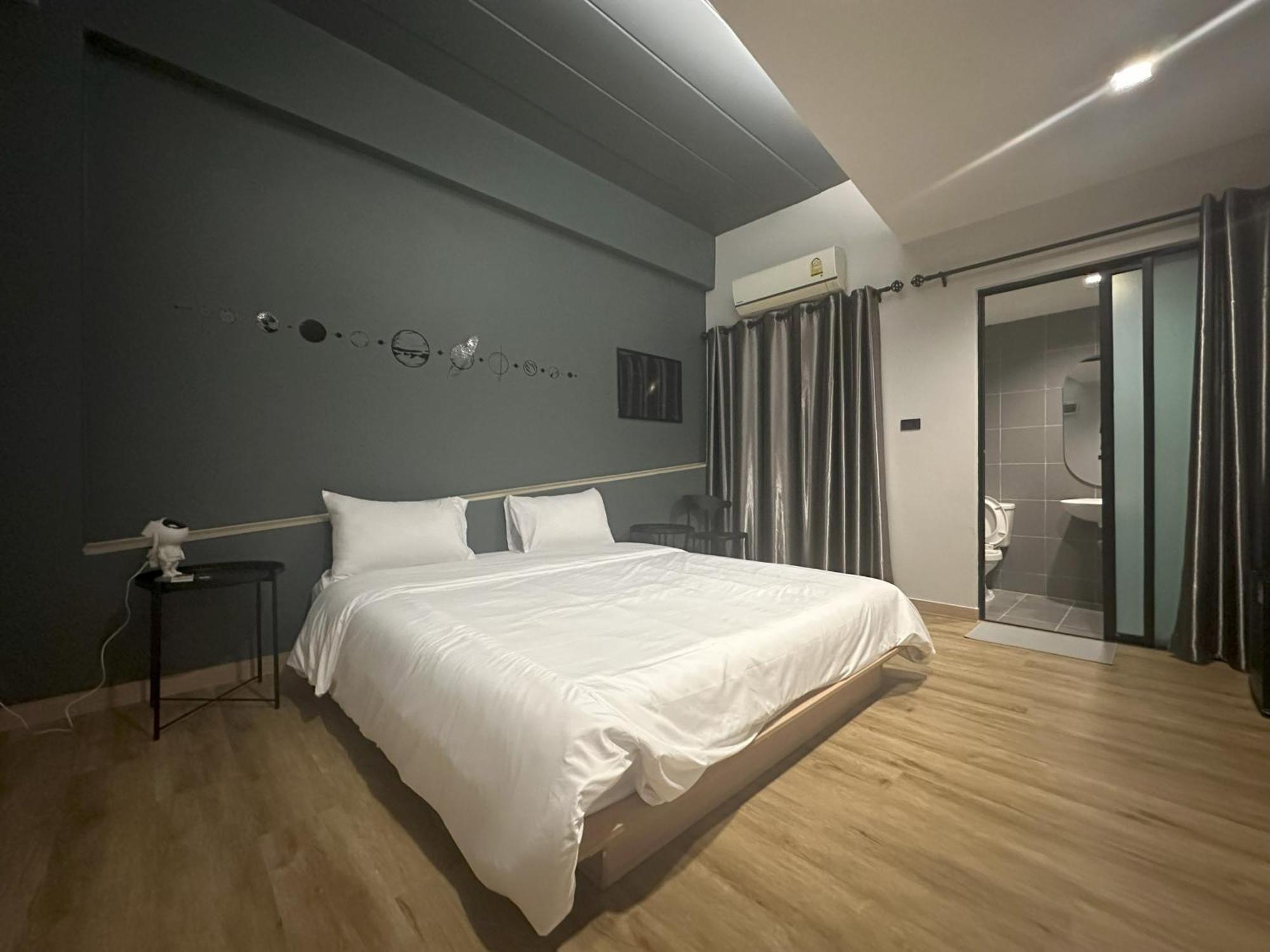Bed-Room At Suvarnabhumi Airport - Newly Renovated Bangkok Bagian luar foto